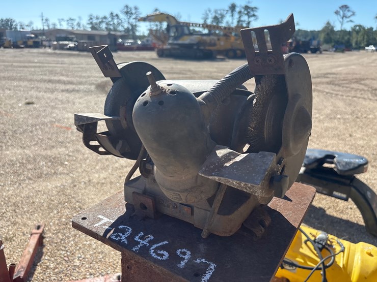 #24697-•-porter-cable-grinder-on-stand-image-3