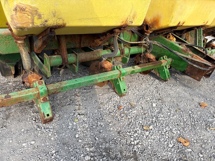 john-deere-7000-image-3