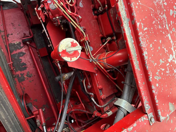 1990-case-ih-1660-image-92