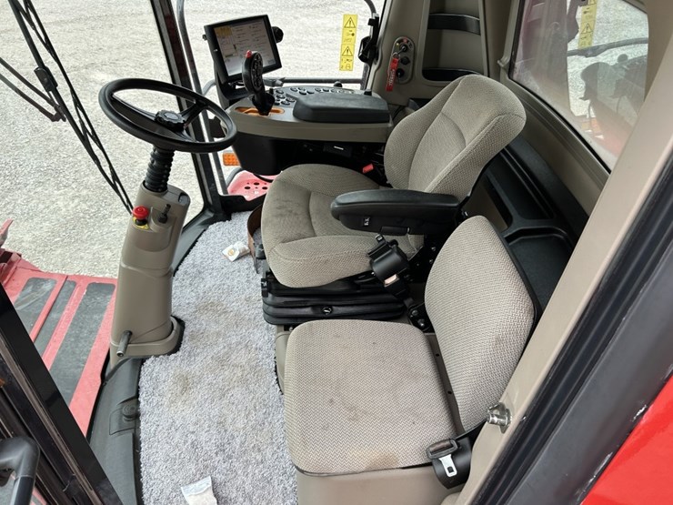 2019-case-ih-8250-image-35