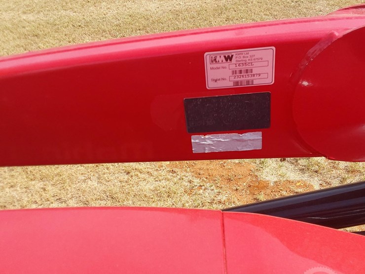 2023-mahindra-1635-hst-image-41