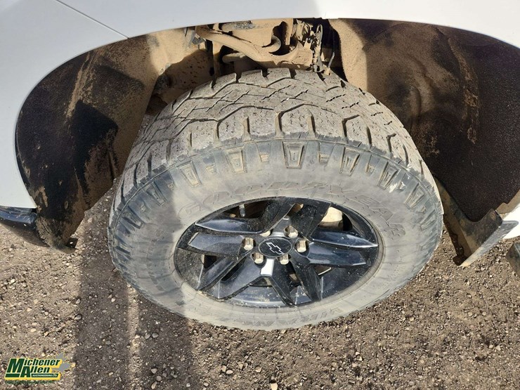 2021-chevrolet-silverado-1500-image-33