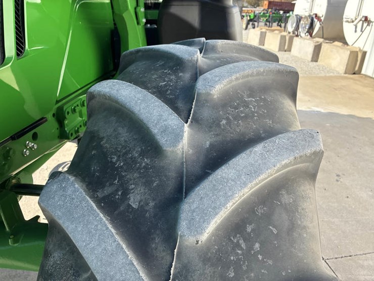 2023-john-deere-6175m-image-47