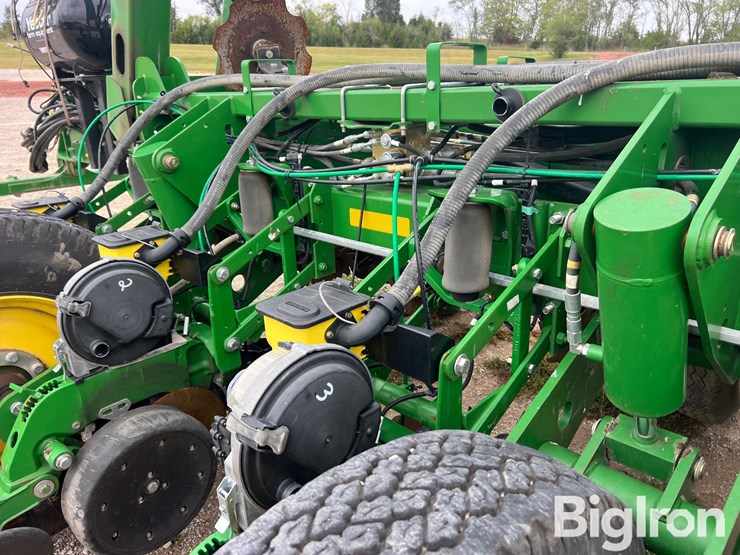 2012-john-deere-1770nt-ccs-image-15