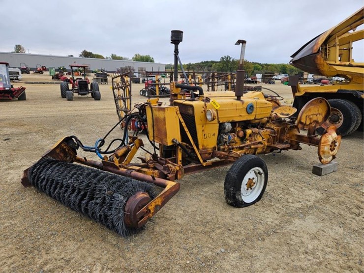 ford-tractor-image-1