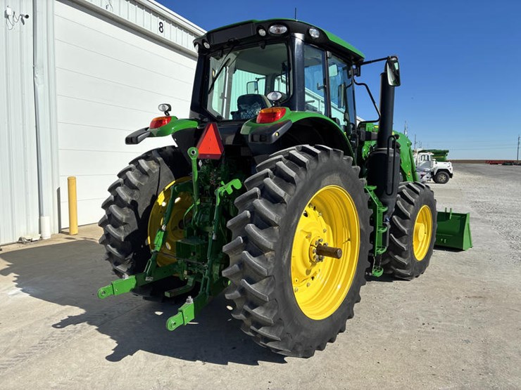 2023-john-deere-6175m-image-5