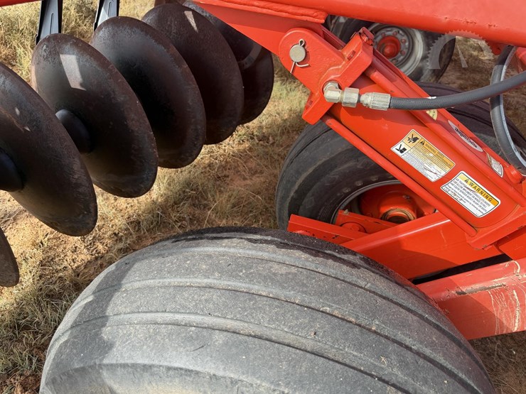 kuhn-krause-8200-36-image-12