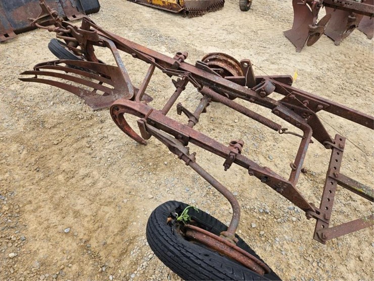 #3102-•-2-btm-pull-plow-frame-image-12