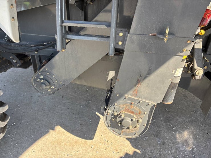 #122136-•-2009-mf-9795-#huc7217-image-82