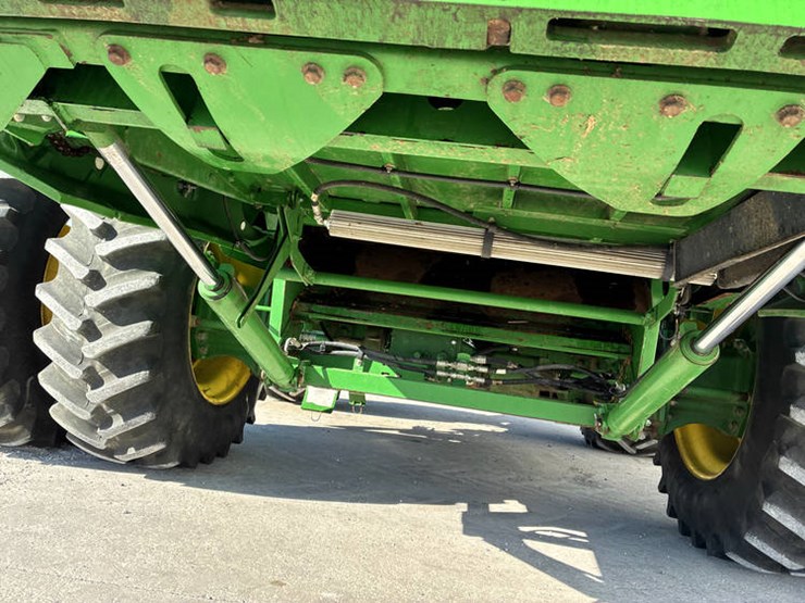 2009-john-deere-9770-sts-image-29