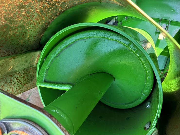 2010-john-deere-2010-image-100