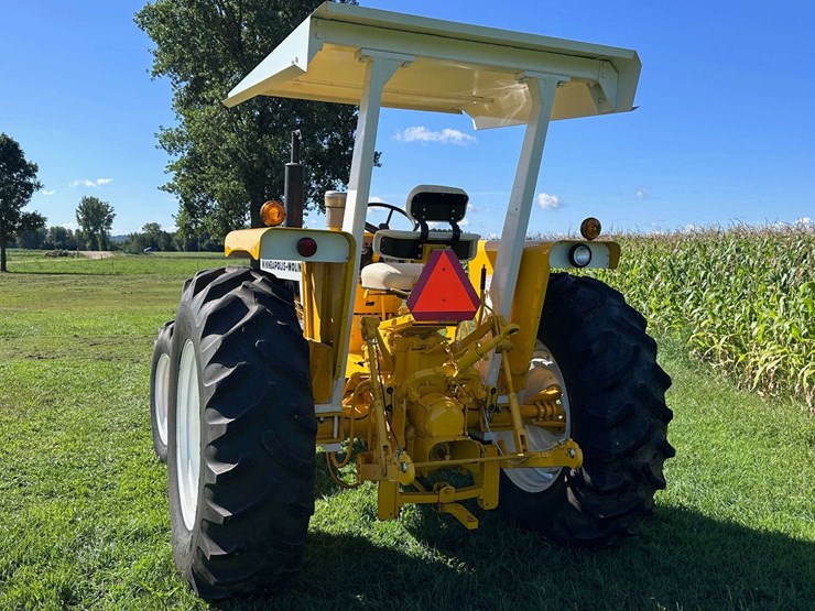 minneapolis-moline-g750-image-27