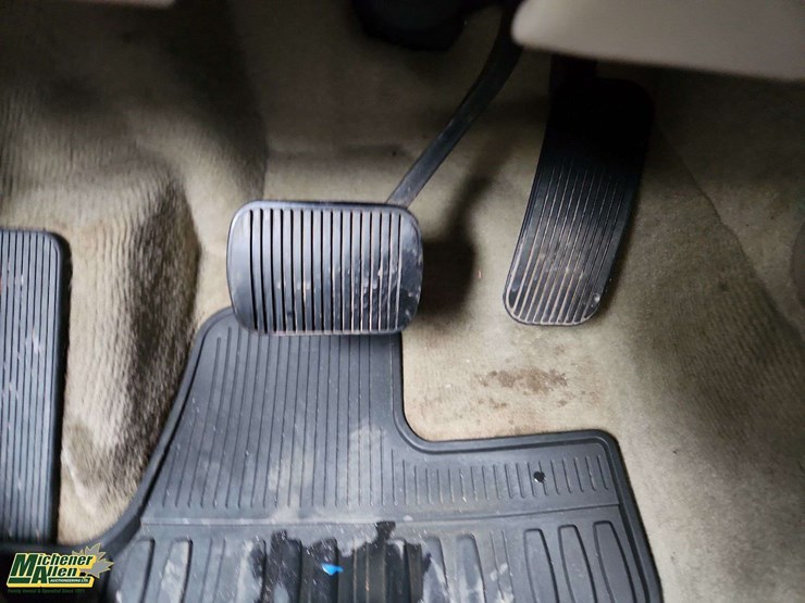 2012-lincoln-mkt-image-14