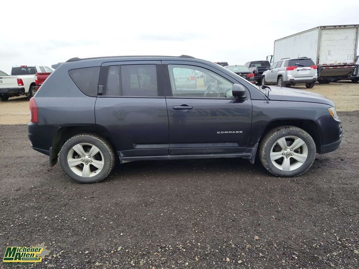 2014-jeep-compass-image-23