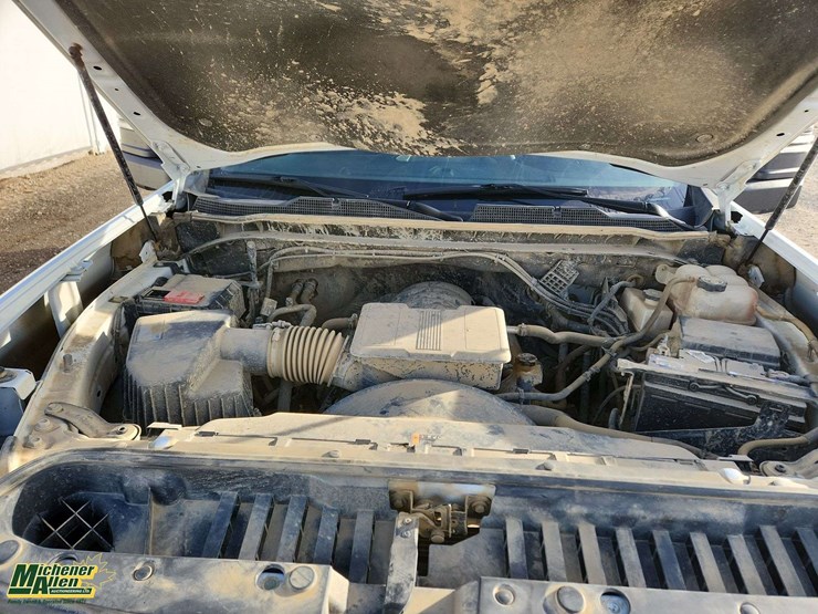 2021-chevrolet-silverado-2500hd-image-25