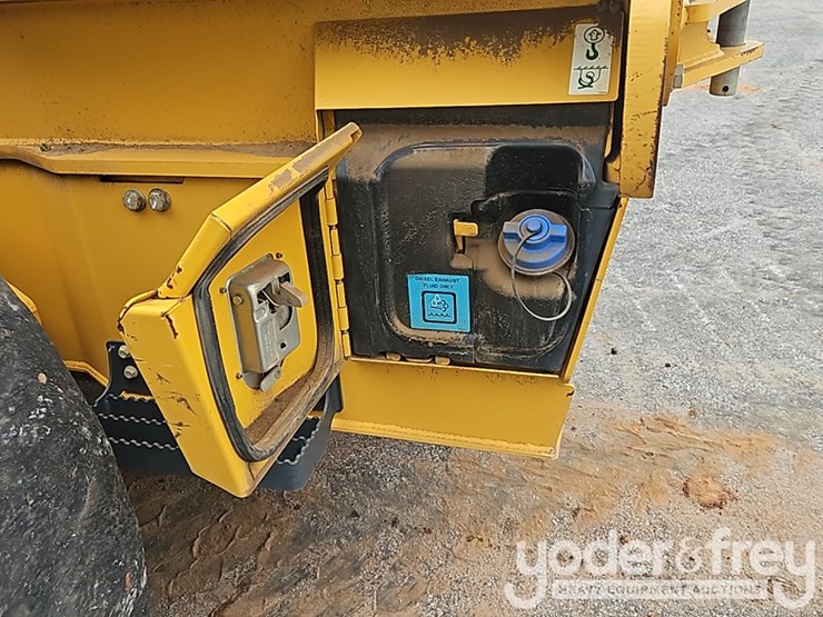 2019-deere-670g-image-31