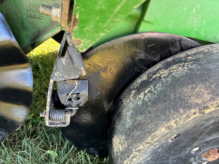 2011-john-deere-1790-image-15