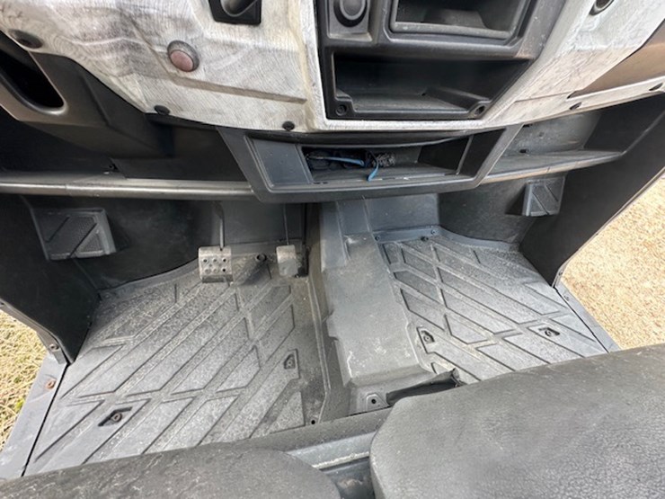 bobcat-3400-image-26