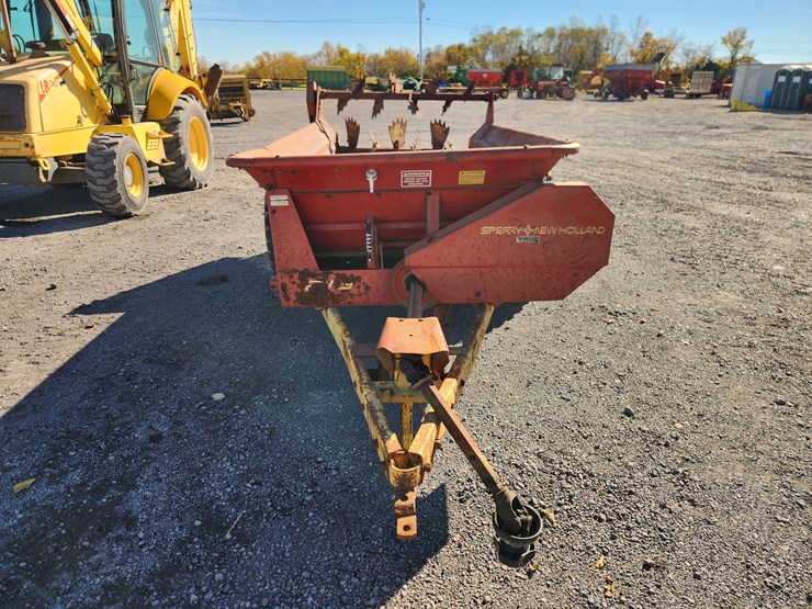 new-holland-213-image-2