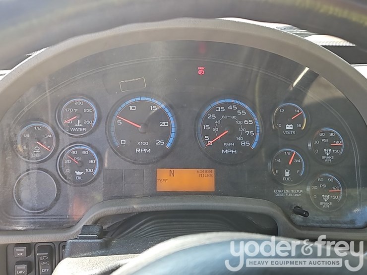 2017-international-8600-image-37