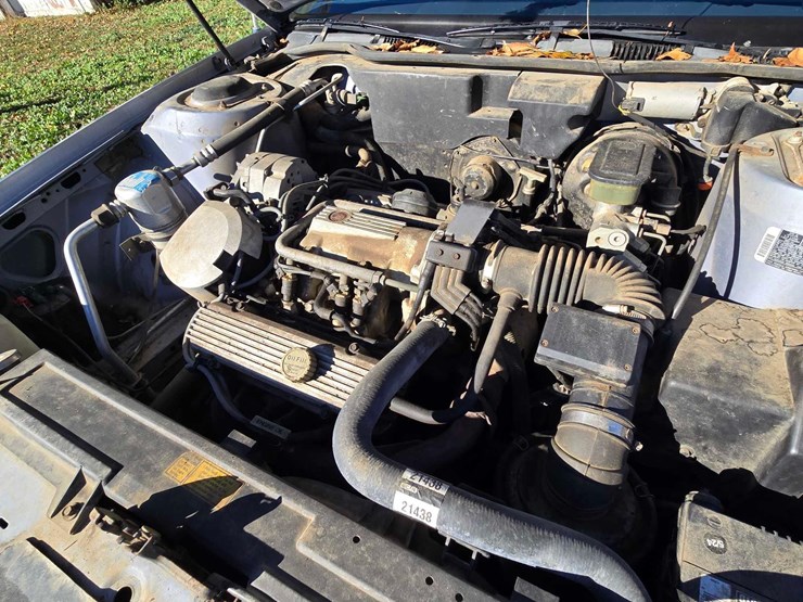 1985-oldsmobile-ninety-eight-regency-image-11