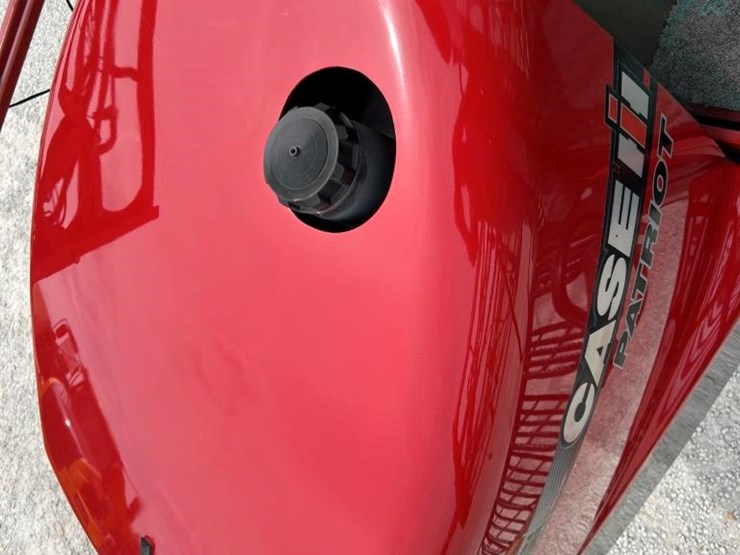 2014-case-ih-3200b-image-57