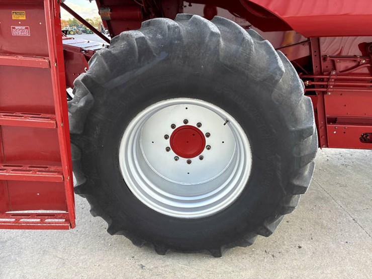 1992-case-ih-1640-image-36