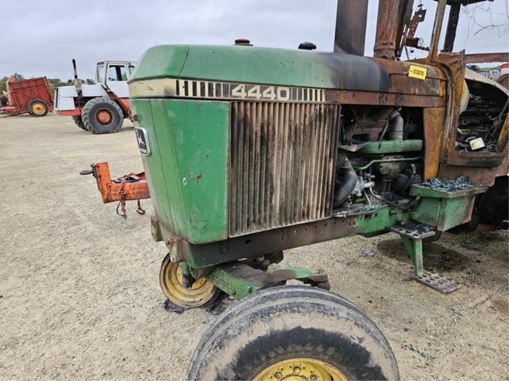 john-deere-4440-image-14
