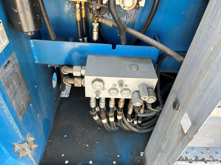 2014-genie-gs4390rt-image-60