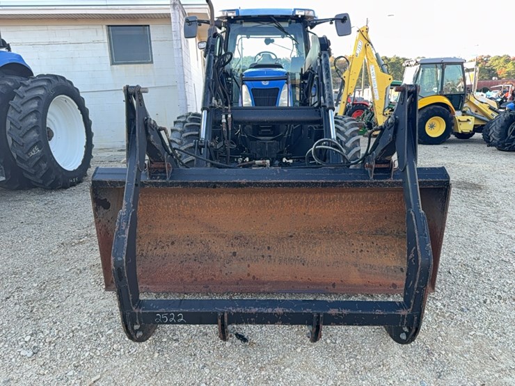 new-holland-t6070-image-16