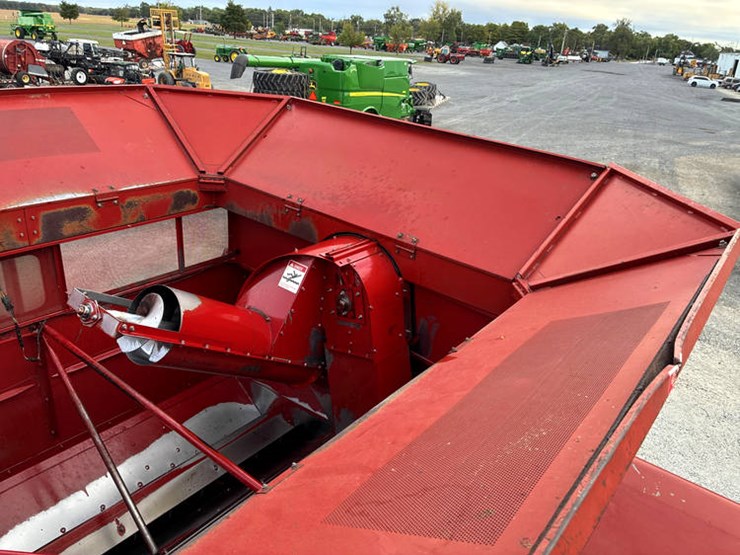 1990-case-ih-1660-image-86