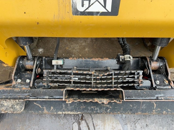 2017-caterpillar-289d-image-9