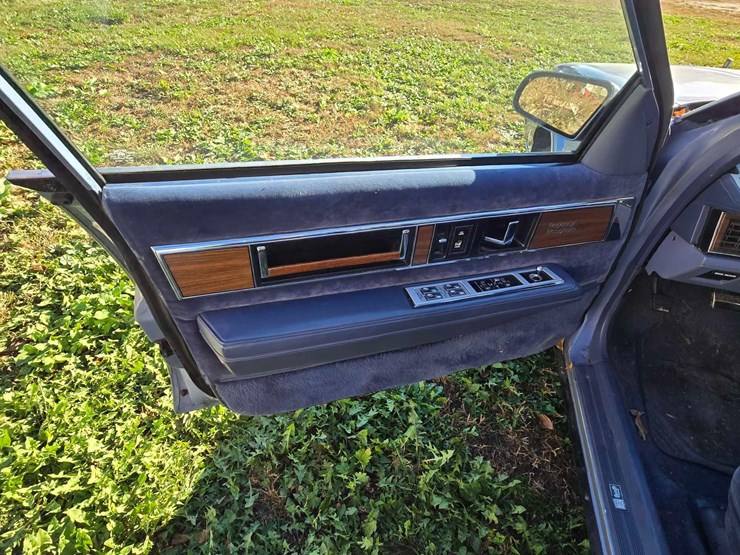 1985-oldsmobile-ninety-eight-regency-image-15