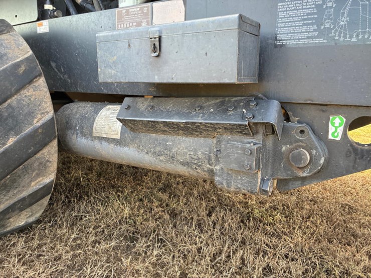 #114632-•-cat-85e-#6js00405-image-13