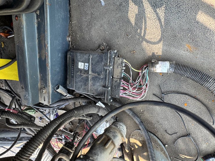 2011-hagie-sts10-image-47