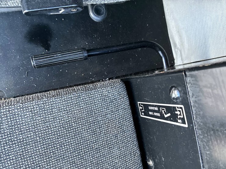 1992-case-ih-1640-image-100