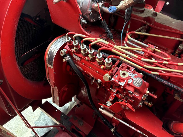 1990-case-ih-1660-image-90