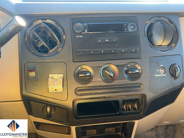 2009-ford-f250-image-9