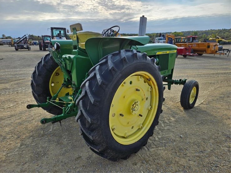 john-deere-2520-image-5