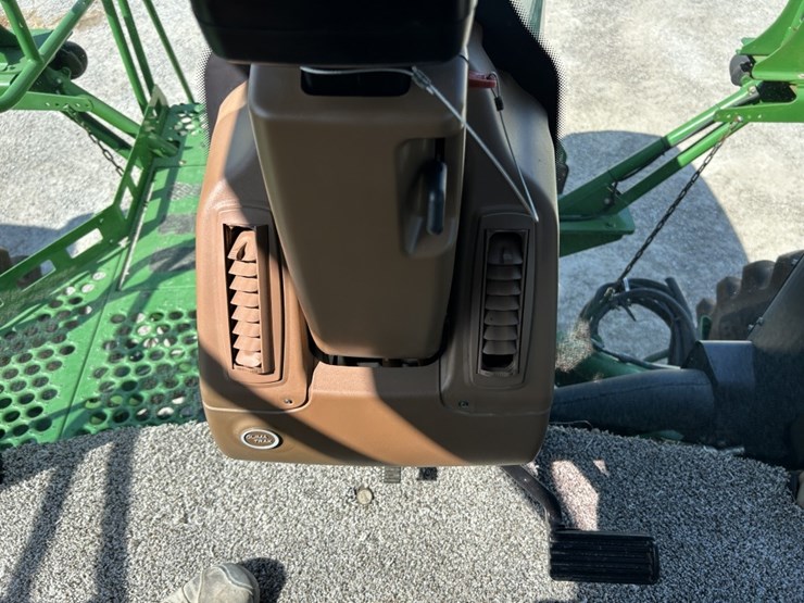 2012-john-deere-4940-image-39