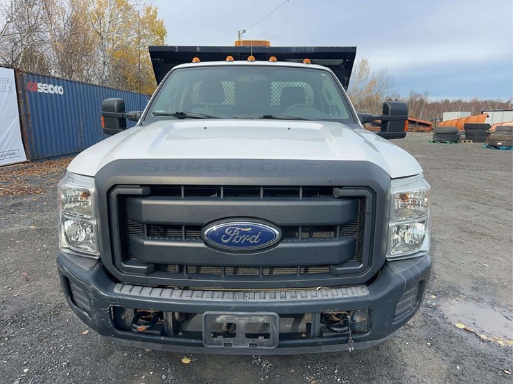 2014-ford-f350-xl-image-2