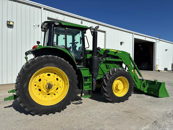 2023-john-deere-6175m-image-4
