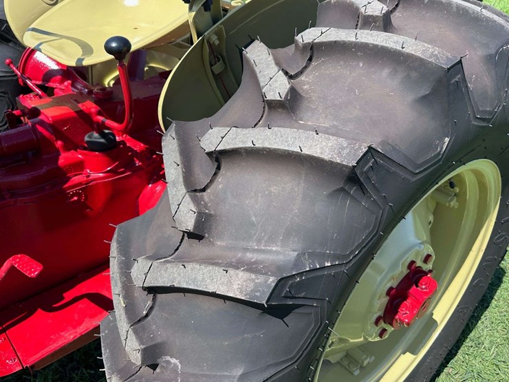 cockshutt-550-image-89