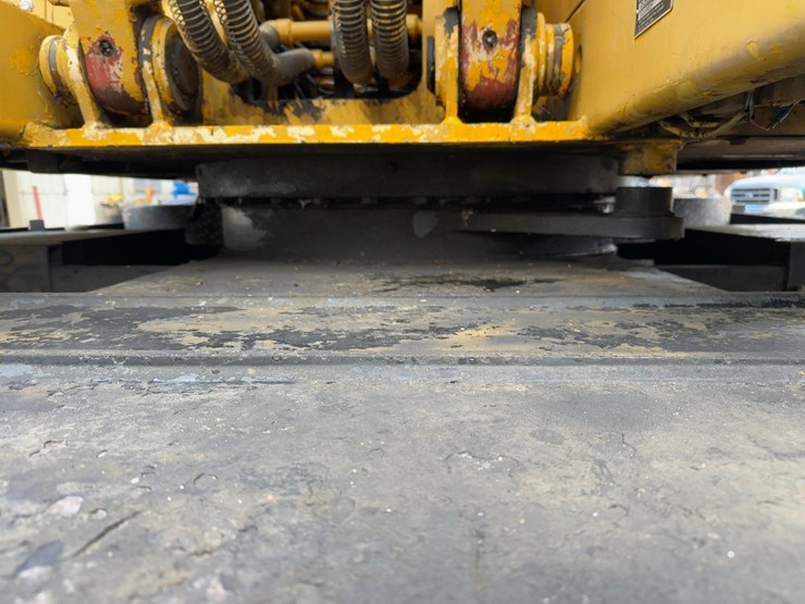 1988-deere-595-image-16