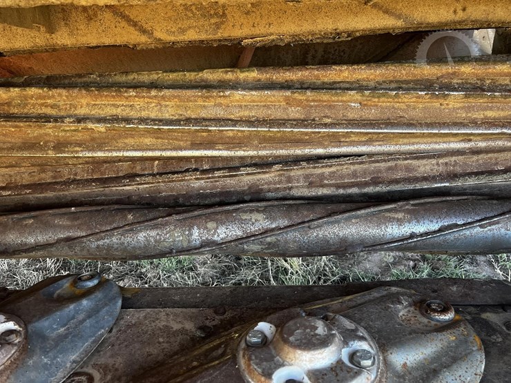 2005-hesston-9260-image-26