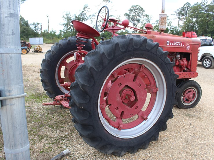 #24005-•-farmall-tractor-image-4