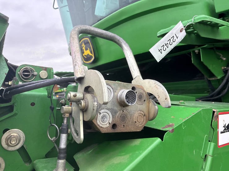 2004-john-deere-9660-sts-image-16