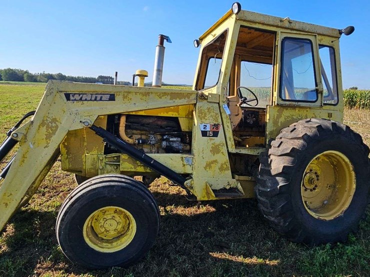 white-2-78-industrial-tractor-image-1