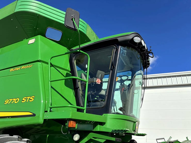2009-john-deere-9770-sts-image-14