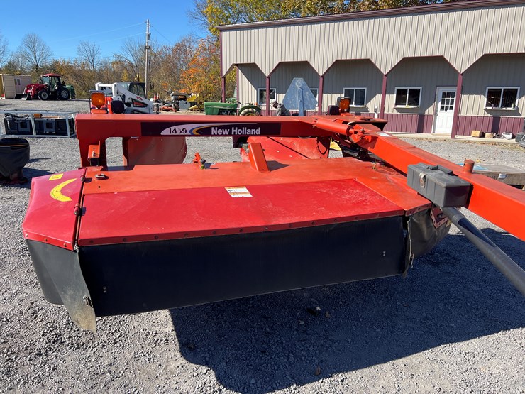 new-holland-1409-image-3